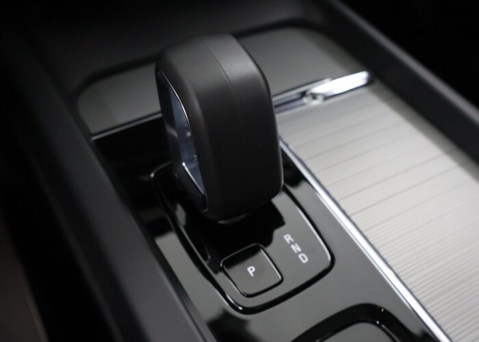 Volvo XC60 2.0 T8 Plug-in hybrid AWD Ultra Dark