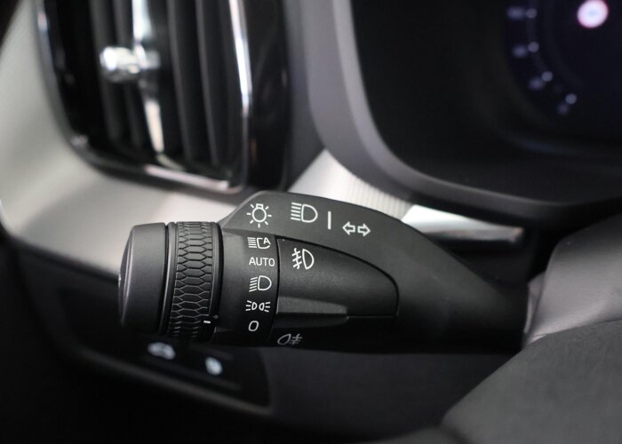 Volvo XC60 2.0 T8 Plug-in hybrid AWD Ultra Dark