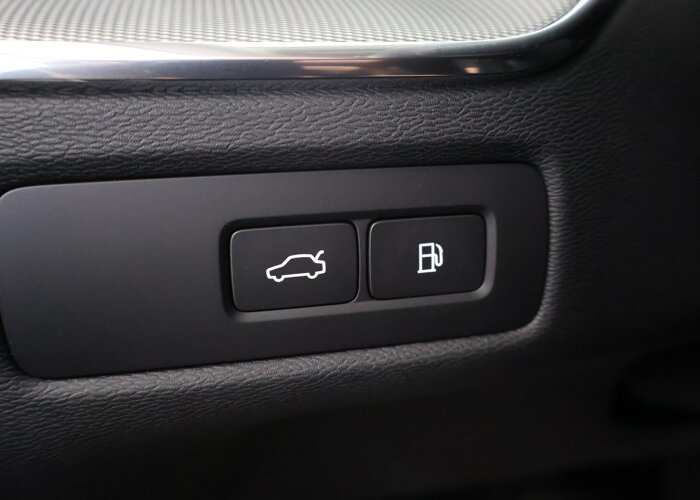Volvo XC60 2.0 T8 Plug-in hybrid AWD Ultra Dark