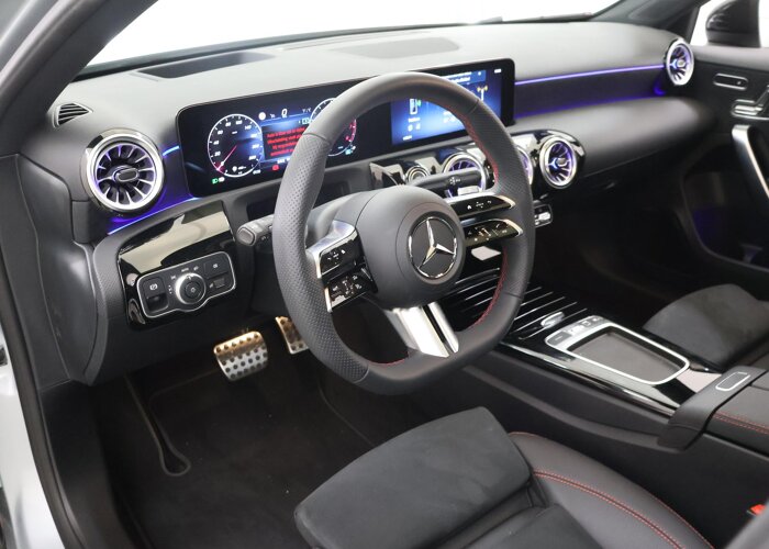Mercedes-Benz A-Klasse 180 Business Solution AMG