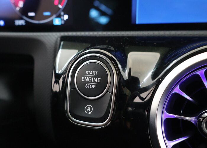 Mercedes-Benz A-Klasse 180 Business Solution AMG