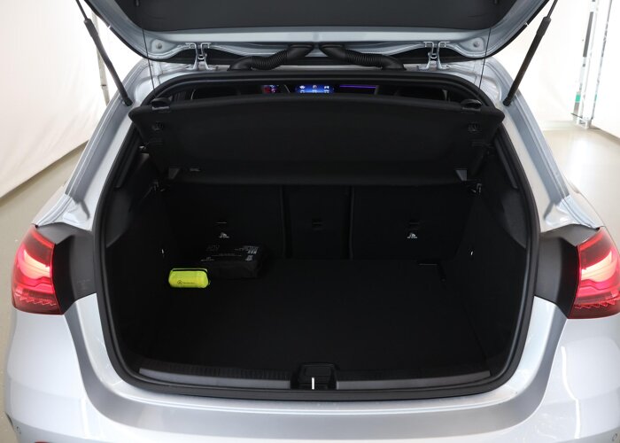 Mercedes-Benz A-Klasse 180 Business Solution AMG