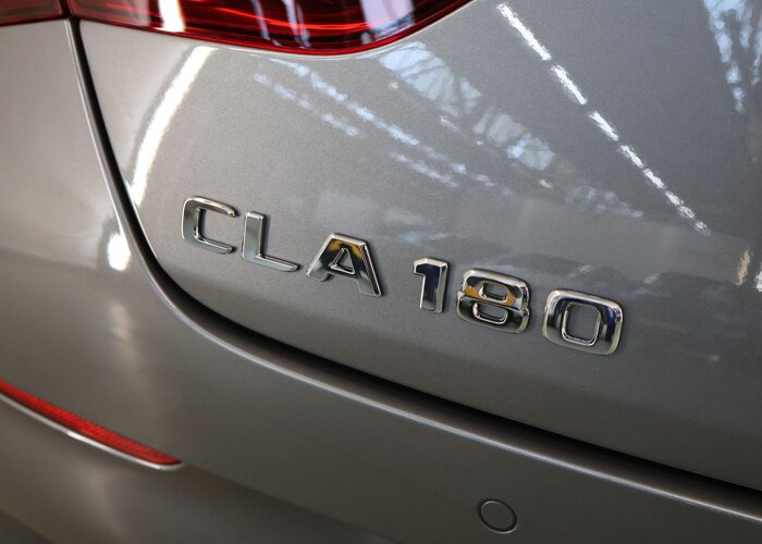 Mercedes-Benz CLA-Klasse 180 Business Solution AMG