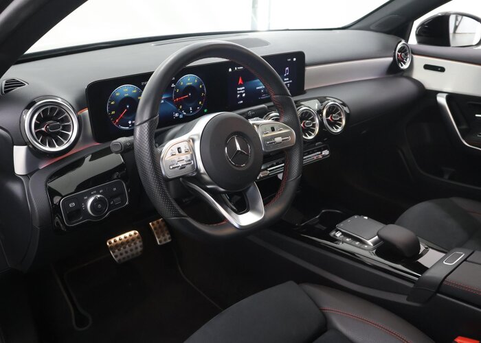 Mercedes-Benz A-Klasse 200 Business Solution AMG