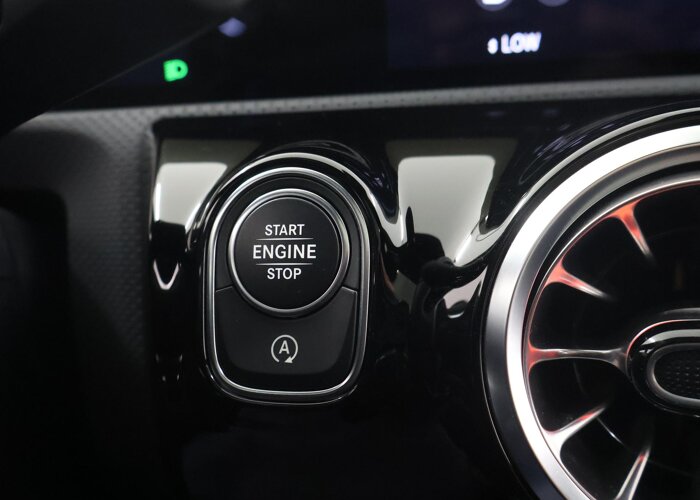 Mercedes-Benz A-Klasse 200 Business Solution AMG