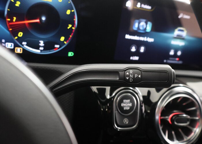 Mercedes-Benz A-Klasse 200 Business Solution AMG