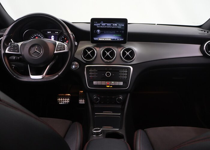 Mercedes-Benz CLA-Klasse Shooting Brake 180 Business Solution AMG