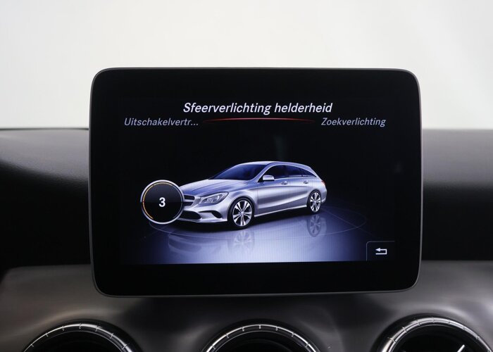Mercedes-Benz CLA-Klasse Shooting Brake 180 Business Solution AMG
