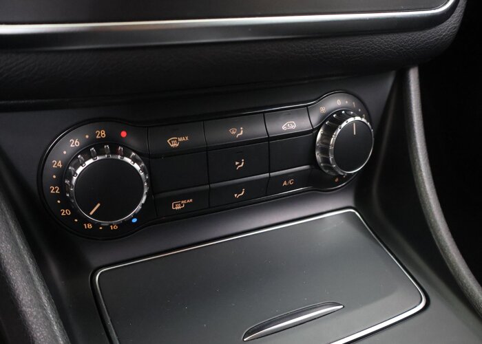 Mercedes-Benz CLA-Klasse Shooting Brake 180 Business Solution AMG