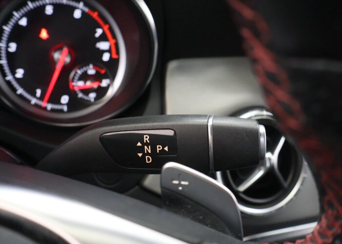 Mercedes-Benz CLA-Klasse Shooting Brake 180 Business Solution AMG