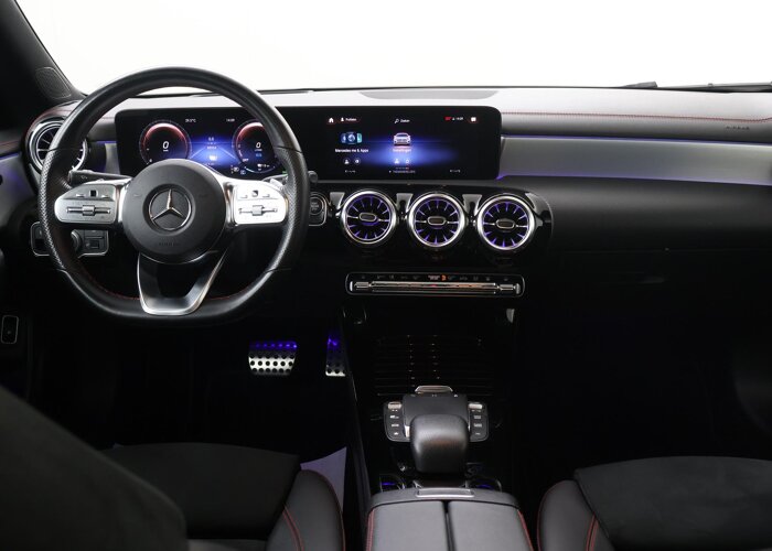 Mercedes-Benz CLA-Klasse 250 e AMG Night Premium Plus