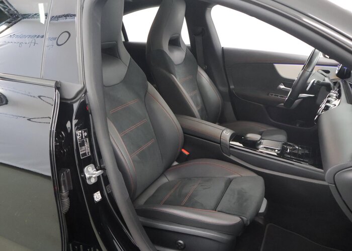 Mercedes-Benz CLA-Klasse 250 e AMG Night Premium Plus