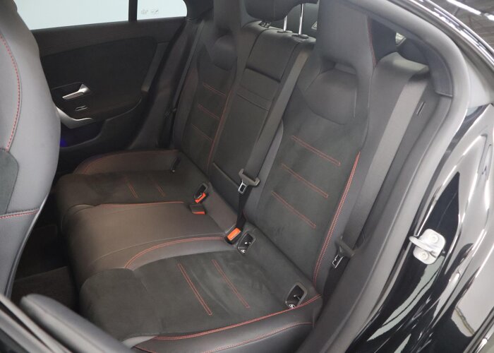 Mercedes-Benz CLA-Klasse 250 e AMG Night Premium Plus
