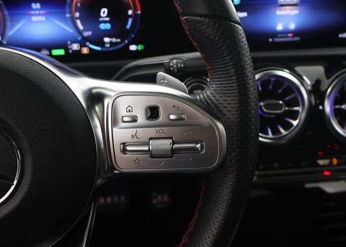 Mercedes-Benz CLA-Klasse 250 e AMG Night Premium Plus