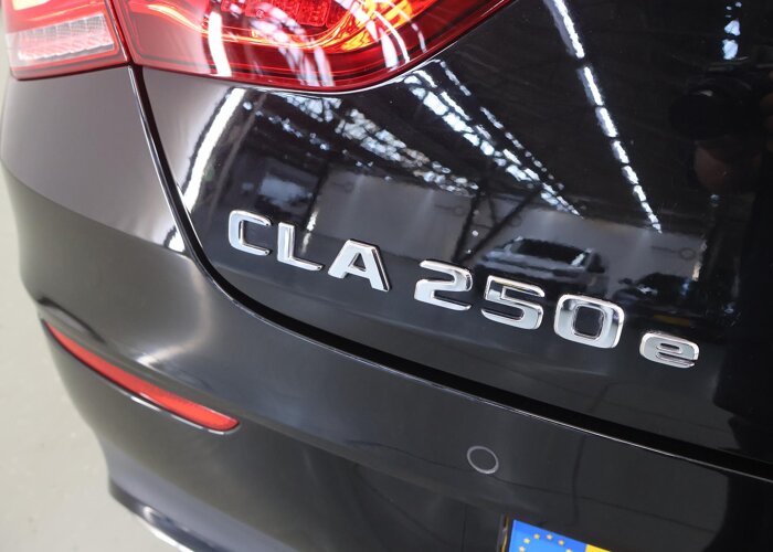 Mercedes-Benz CLA-Klasse 250 e AMG Night Premium Plus
