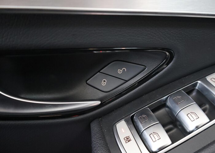Mercedes-Benz C-Klasse Estate 300 e Premium Pack