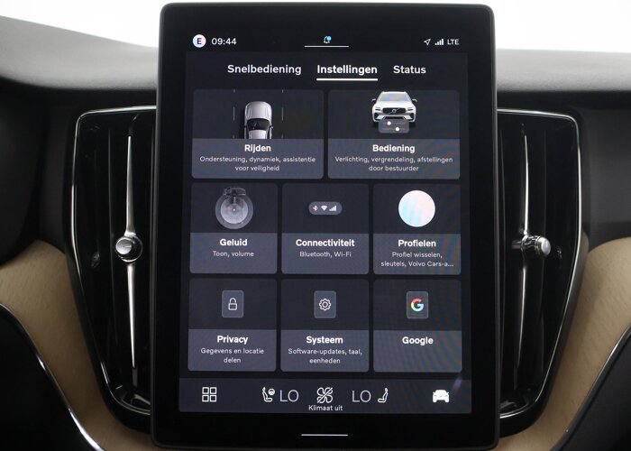 Volvo XC60 2.0 T8 Plug-in hybrid AWD Plus Dark