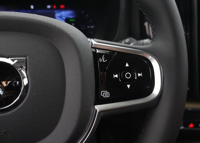 Volvo XC60 2.0 T8 Plug-in hybrid AWD Plus Dark