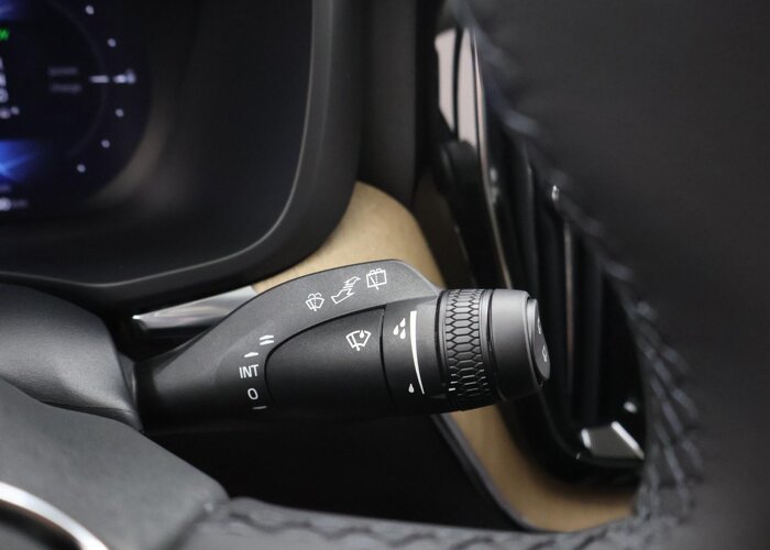 Volvo XC60 2.0 T8 Plug-in hybrid AWD Plus Dark