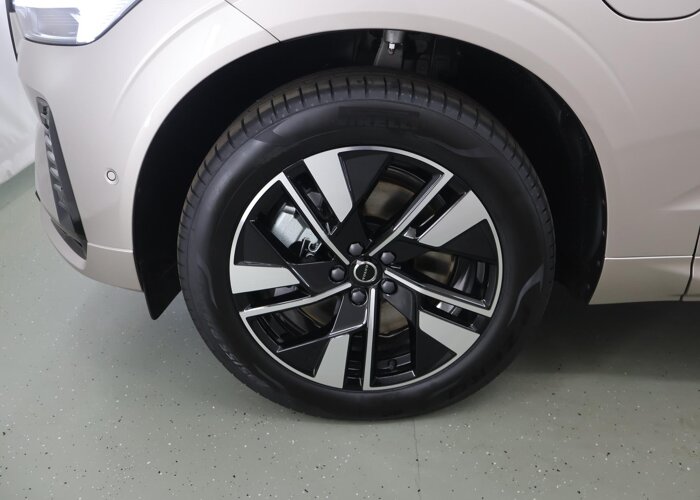 Volvo XC60 2.0 T8 Plug-in hybrid AWD Plus Dark