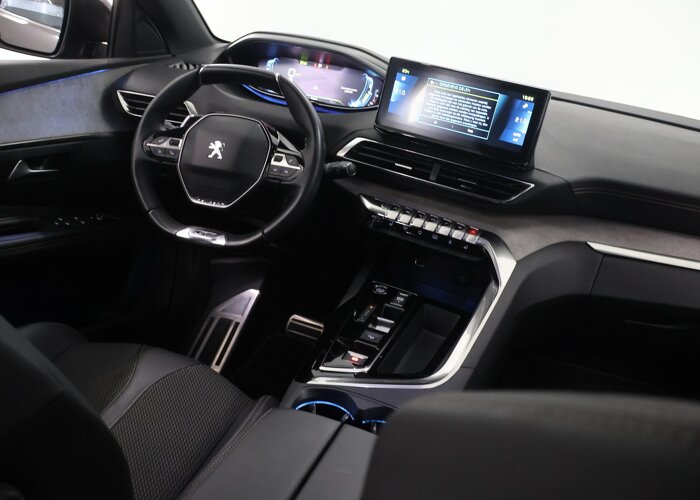 Peugeot 3008 1.6 HYbrid4 300 GT