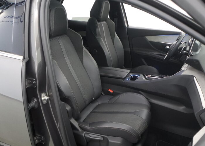 Peugeot 3008 1.6 HYbrid4 300 GT