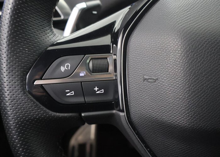 Peugeot 3008 1.6 HYbrid4 300 GT