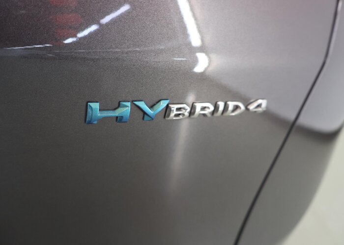 Peugeot 3008 1.6 HYbrid4 300 GT