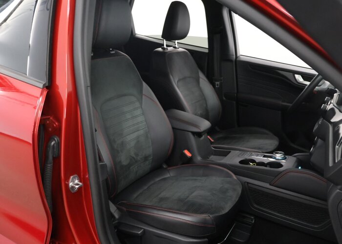 Ford Kuga 2.5 PHEV ST-Line X