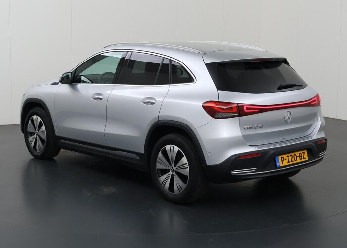 Mercedes-Benz EQA 250 Business Solution Luxury 67 kWh