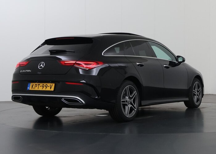 Mercedes-Benz CLA-Klasse Shooting Brake 250 e AMG Line