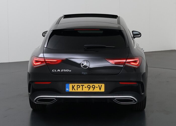 Mercedes-Benz CLA-Klasse Shooting Brake 250 e AMG Line