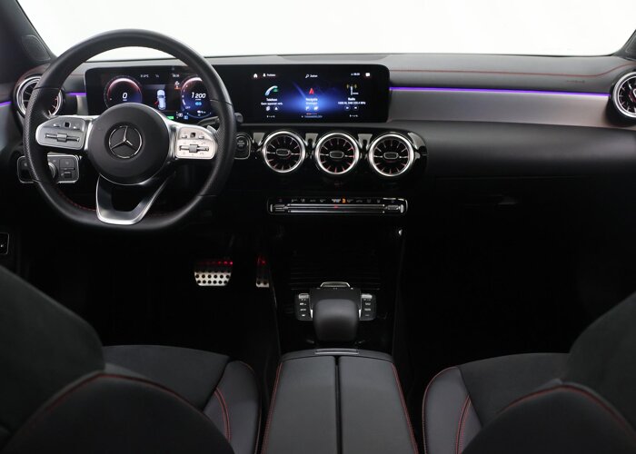 Mercedes-Benz CLA-Klasse Shooting Brake 250 e AMG Line