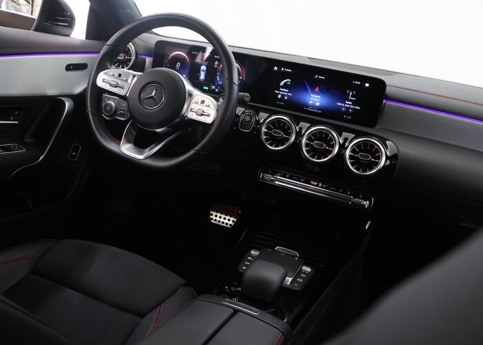 Mercedes-Benz CLA-Klasse Shooting Brake 250 e AMG Line