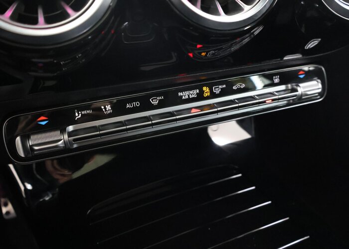 Mercedes-Benz CLA-Klasse Shooting Brake 250 e AMG Line