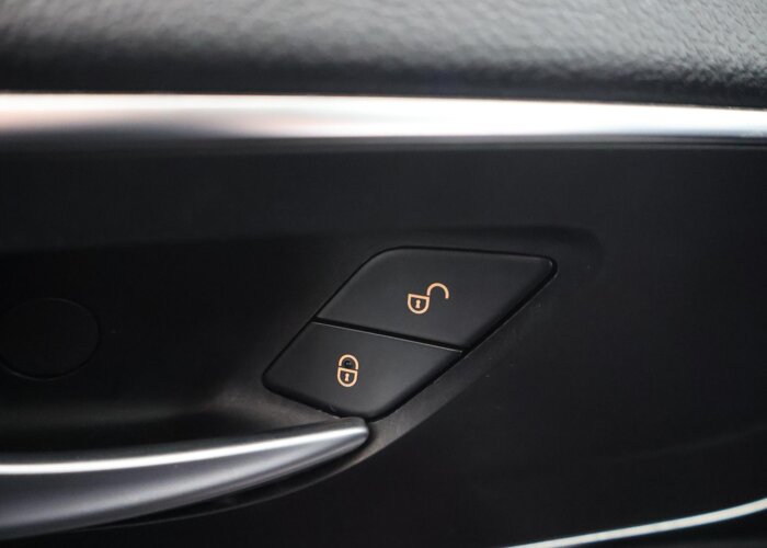 Mercedes-Benz Vito 110 CDI | Lang L2 |