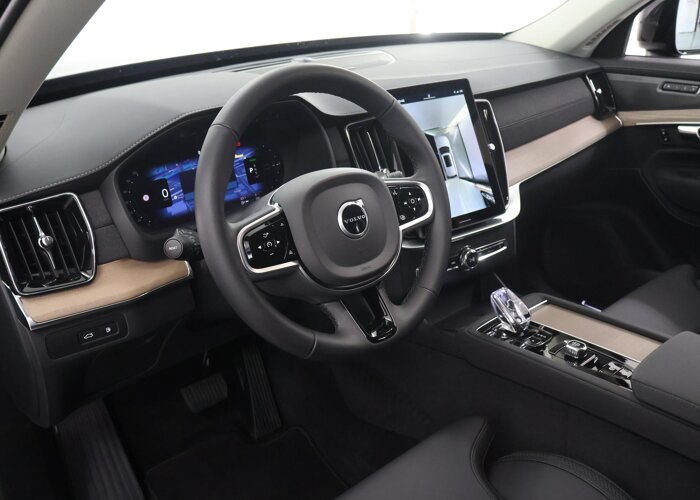 Volvo XC90 2.0 T8 Plug-in hybrid AWD Plus Dark