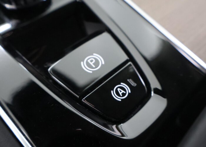 Volvo XC90 2.0 T8 Plug-in hybrid AWD Plus Dark