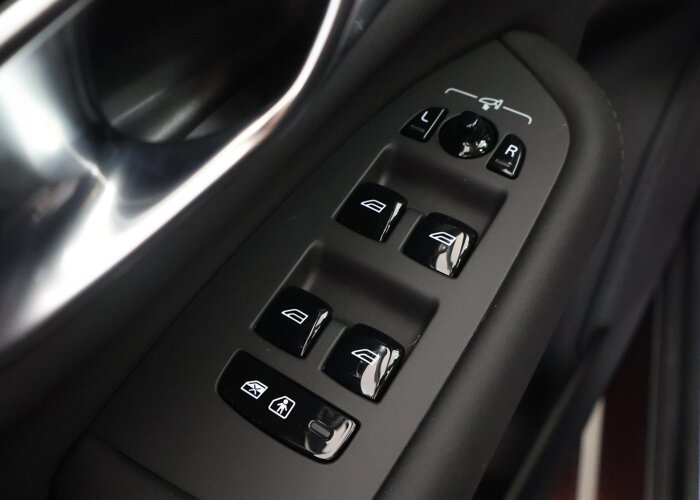 Volvo XC90 2.0 T8 Plug-in hybrid AWD Plus Dark