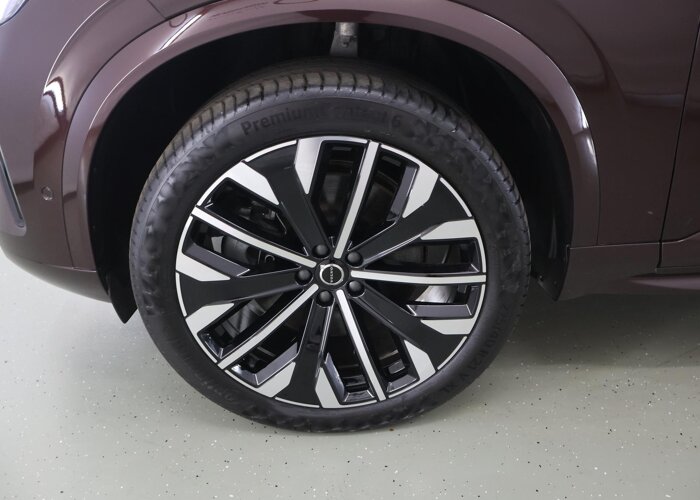 Volvo XC90 2.0 T8 Plug-in hybrid AWD Plus Dark