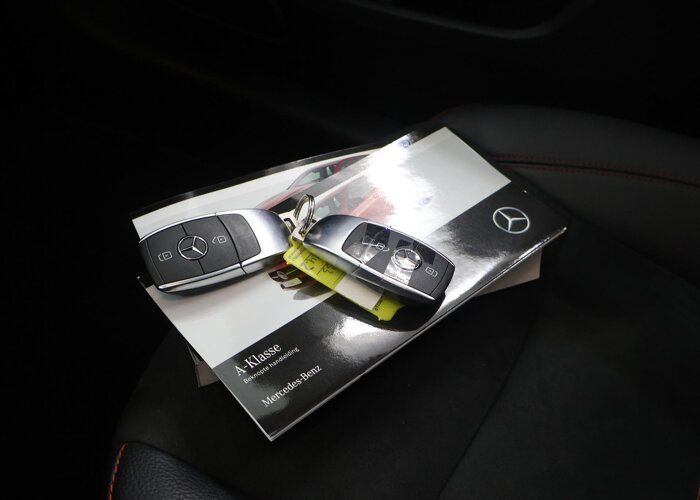 Mercedes-Benz A-Klasse 180 Business Solution AMG