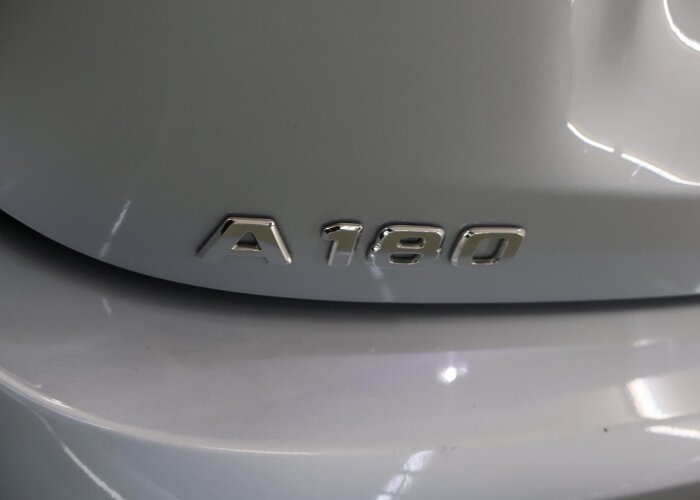 Mercedes-Benz A-Klasse 180 Business Solution AMG