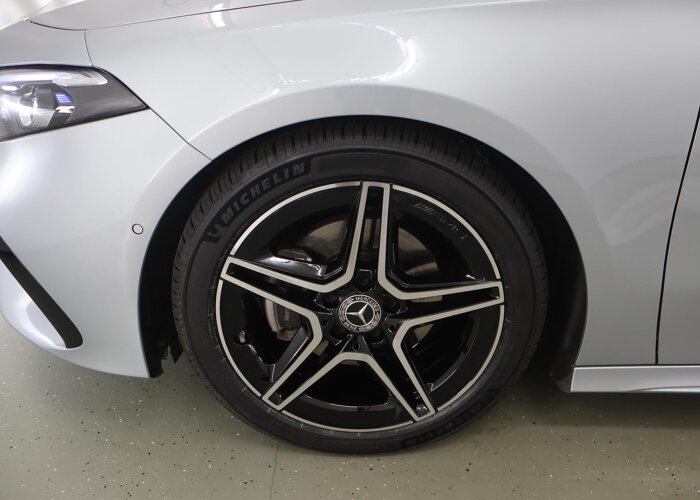 Mercedes-Benz A-Klasse 180 Business Solution AMG
