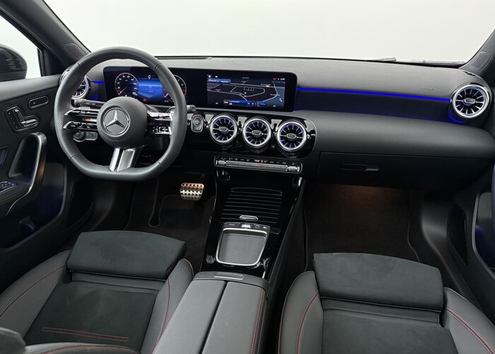 Mercedes-Benz A-Klasse 180 Business Solution AMG