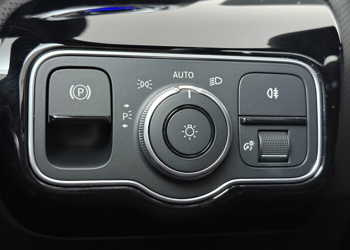 Mercedes-Benz A-Klasse 180 Business Solution AMG