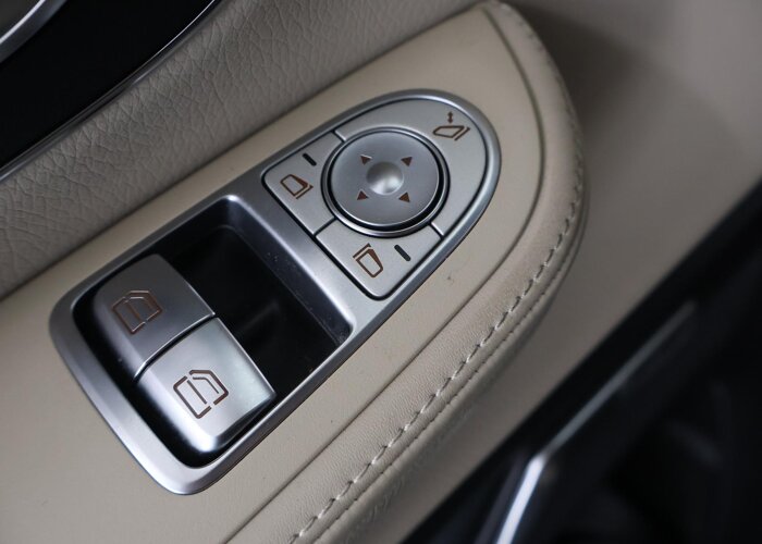 Mercedes-Benz V-Klasse 300d | 8-ZITS | XL L3 | MARGE | AVANTGARDE EDITION