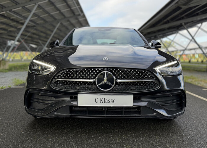 Mercedes-Benz C-Klasse 300e 140 Years Edition