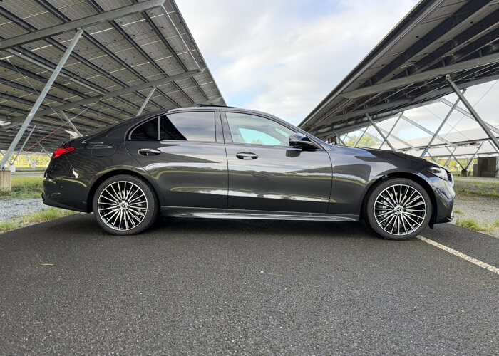 Mercedes-Benz C-Klasse 300e 140 Years Edition