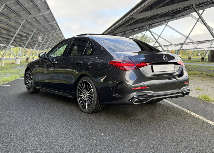 Mercedes-Benz C-Klasse 300e 140 Years Edition