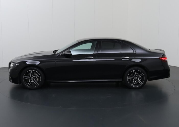Mercedes-Benz E-Klasse 300 e AMG Line